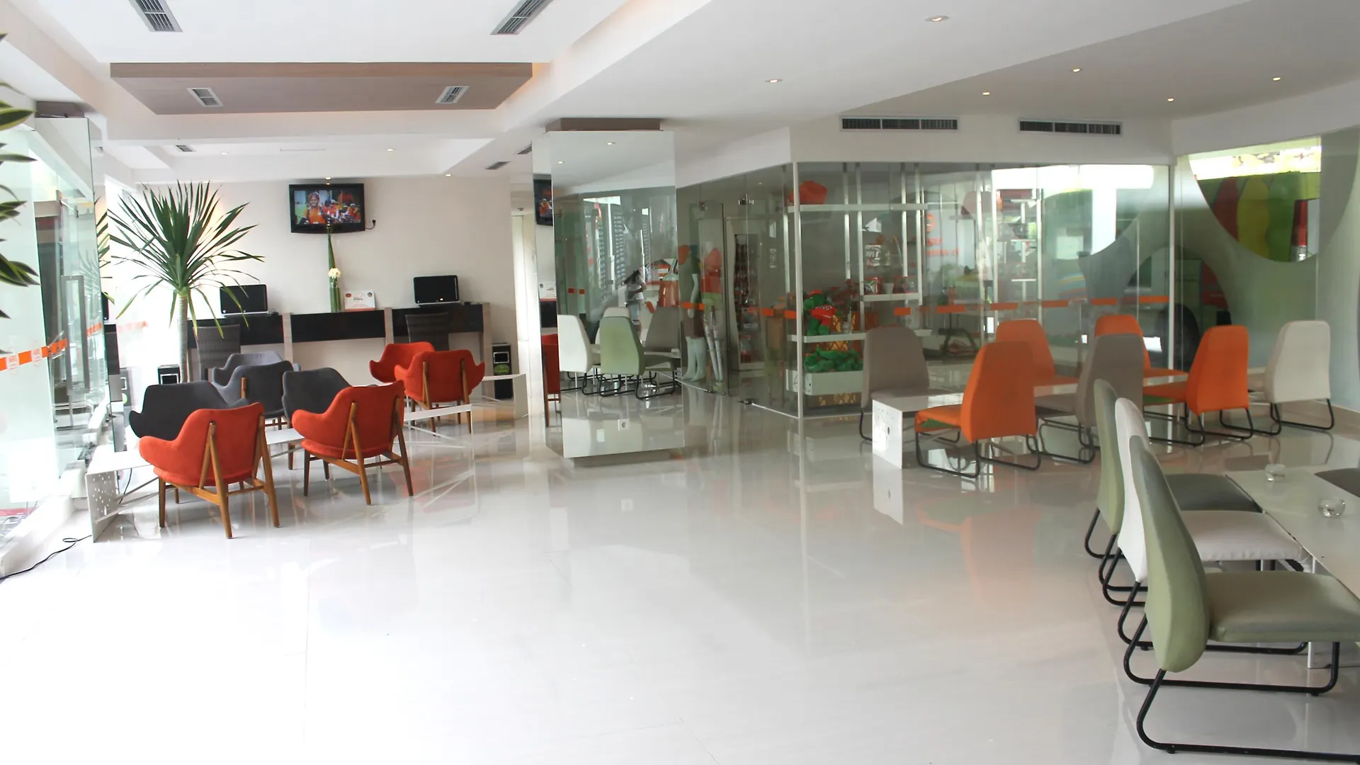 Harris Hotel & Residences Riverview Kuta, Bali Kuta