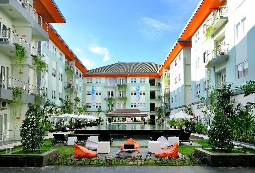 Harris Hotel & Residences Riverview Kuta, Bali Kuta  4*, Kuta (Bali)